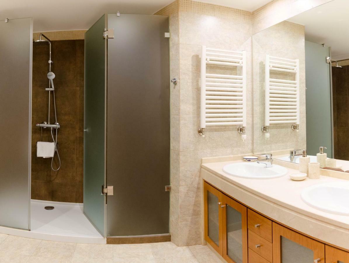 Joivy Graca Luminous 2-Br Apartment With Terrace Lisbona Esterno foto